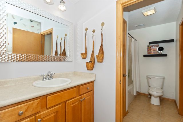 4221 159th Street, Urbandale, IA 50323