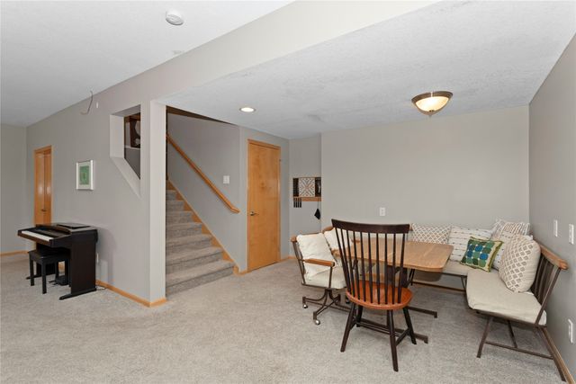 4221 159th Street, Urbandale, IA 50323
