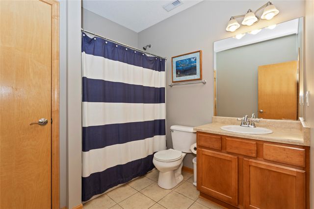 4221 159th Street, Urbandale, IA 50323