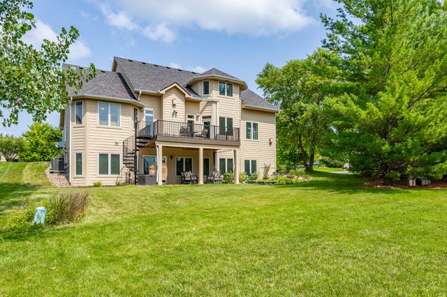 4221 159th Street, Urbandale, IA 50323