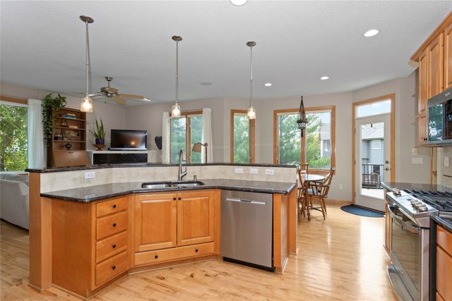4221 159th Street, Urbandale, IA 50323