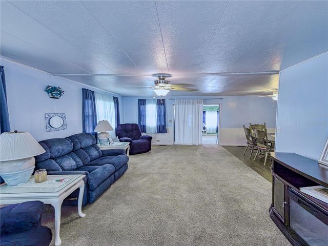 37331 HAMMOND DRIVE, Zephyrhills, FL 33541