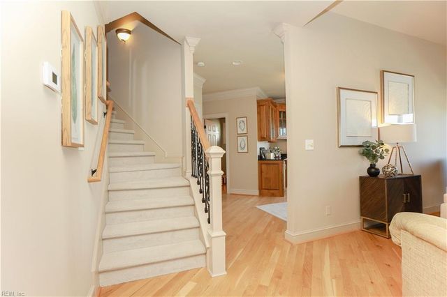 7 Channel LN, Hampton, VA 23664
