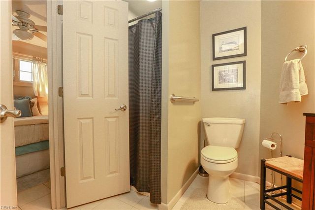 7 Channel LN, Hampton, VA 23664