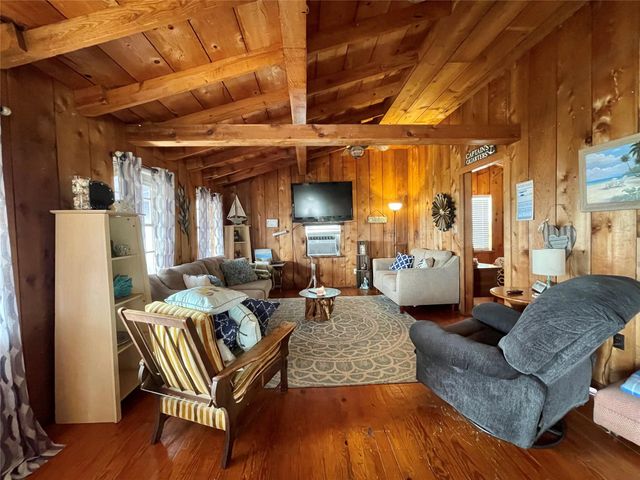 1111 Surf Drive, Surfside Beach, TX 77541