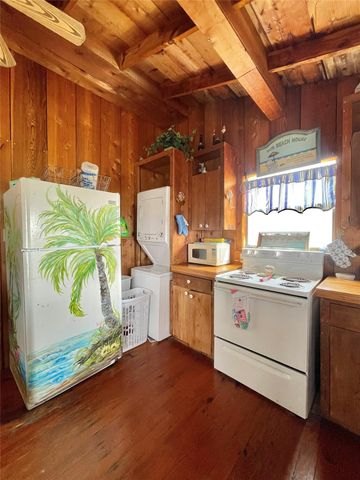 1111 Surf Drive, Surfside Beach, TX 77541