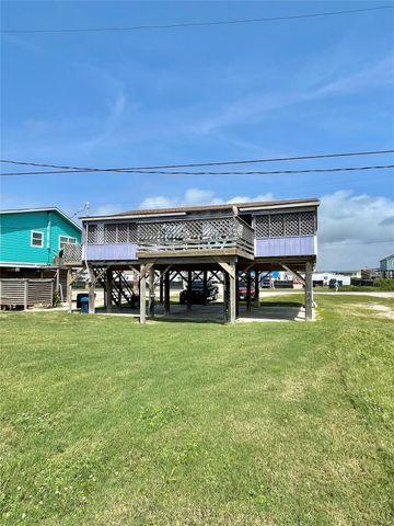 1111 Surf Drive, Surfside Beach, TX 77541