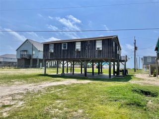 1111 Surf Drive, Surfside Beach, TX 77541