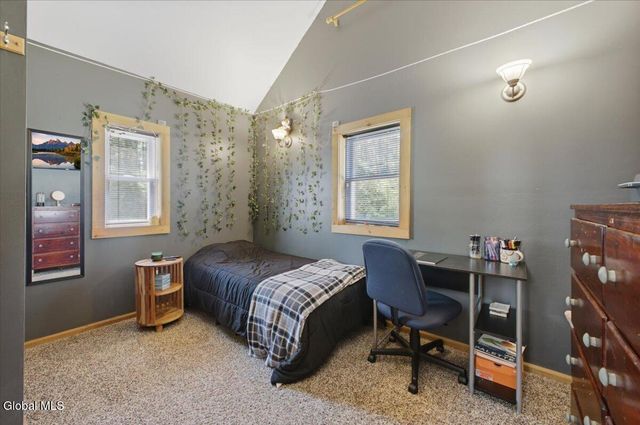 7 May Road, Chester, NY 12817