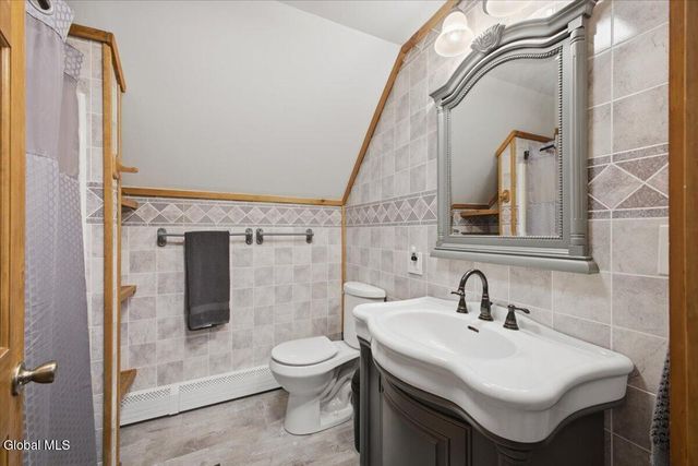 7 May Road, Chester, NY 12817