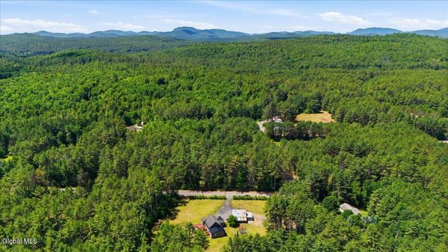 7 May Road, Chester, NY 12817
