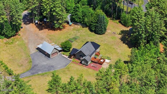 7 May Road, Chester, NY 12817