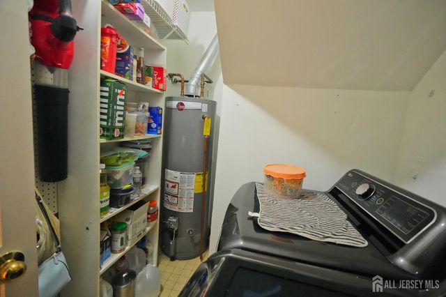 1702 OAK Court, South Brunswick, NJ 08852