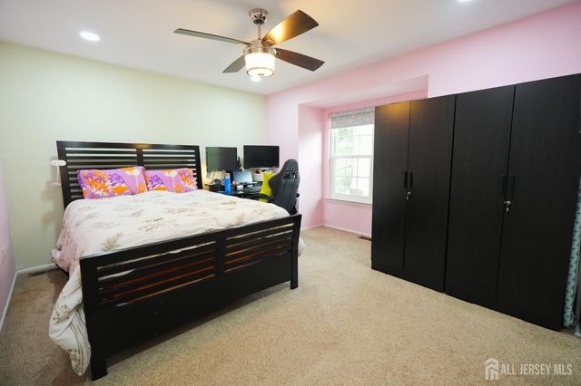 1702 OAK Court, South Brunswick, NJ 08852
