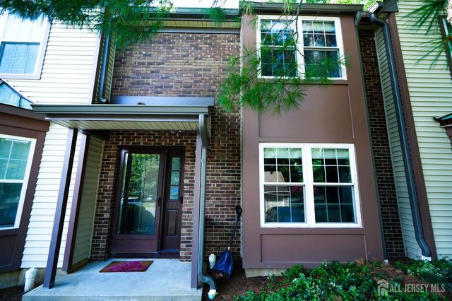 1702 OAK Court, South Brunswick, NJ 08852