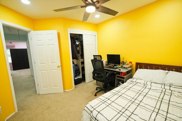 1702 OAK Court, South Brunswick, NJ 08852