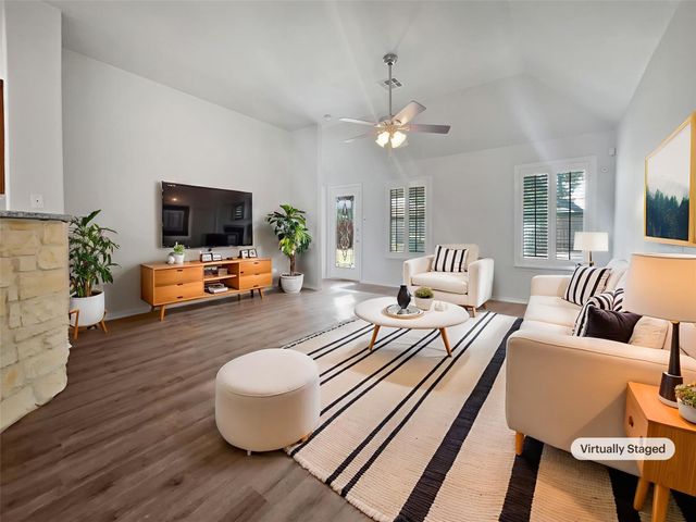 124 Blossom Valley STRM, Buda, TX 78610
