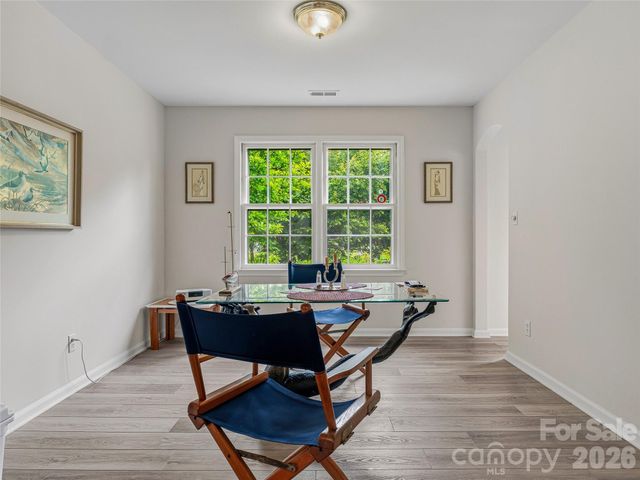 208 Applecross Lane, Hendersonville, NC 28791