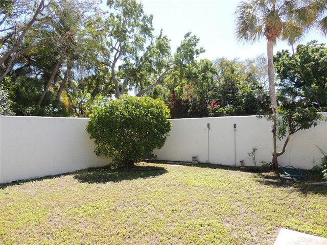 324 TIMBERLAKE DRIVE 324, Bradenton, FL 34210