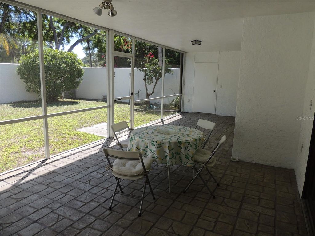 Image 22 of property listing at 324 TIMBERLAKE DRIVE 324, Bradenton, FL 34210