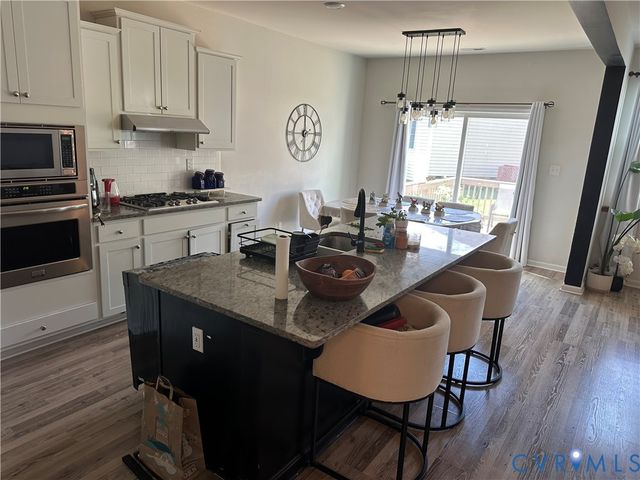 9801 Cravensford Loop, Midlothian, VA 23112