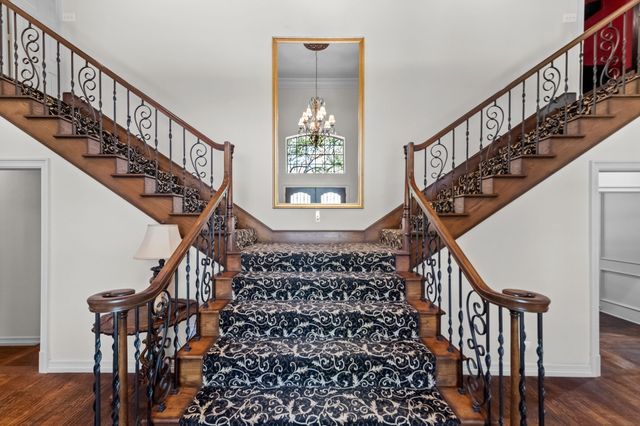 2020 Crown Knoll Lane, Plano, TX 75093