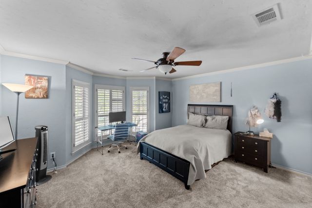 2020 Crown Knoll Lane, Plano, TX 75093