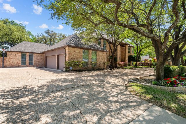 2020 Crown Knoll Lane, Plano, TX 75093
