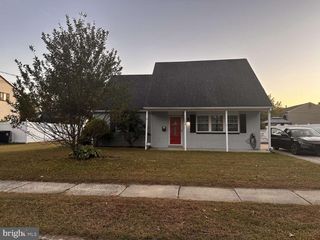 1054 BRADFORD DR, Williamstown, NJ 08094