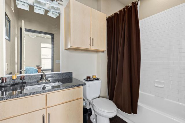 2606 Wilson ST 302, Austin, TX 78704