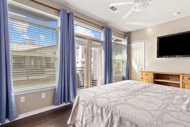 2606 Wilson ST 302, Austin, TX 78704