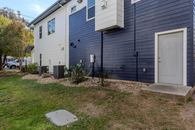 2606 Wilson ST 302, Austin, TX 78704