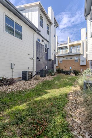 2606 Wilson ST 302, Austin, TX 78704