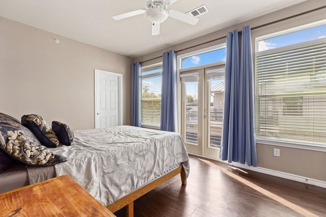 2606 Wilson ST 302, Austin, TX 78704