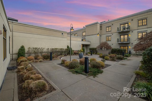 3920 Sharon Road 208, Charlotte, NC 28211