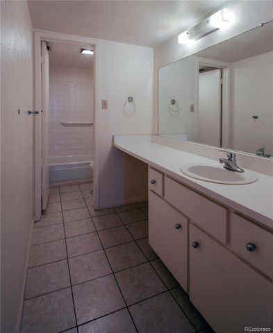 9725 E Harvard Ave 394, Denver, CO 80231