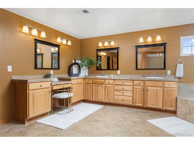 5344 S Haleyville St, Aurora, CO 80016