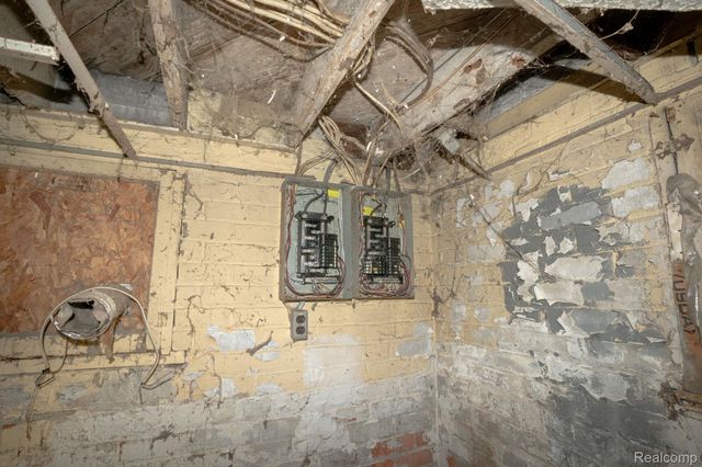 3673 Seyburn Street, Detroit, MI 48214