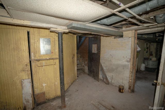 3673 Seyburn Street, Detroit, MI 48214