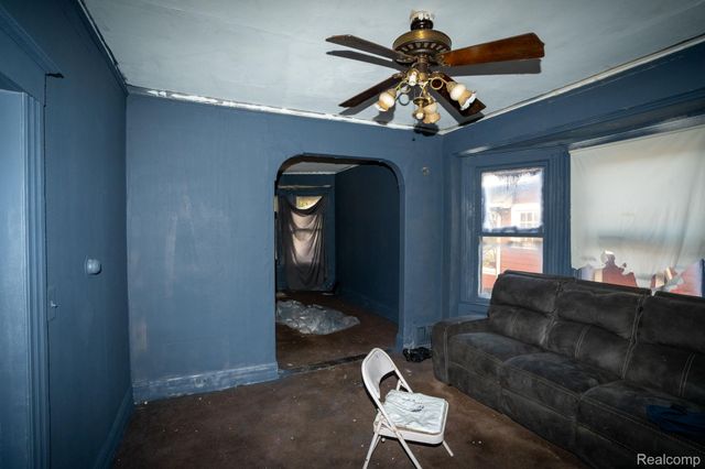 3673 Seyburn Street, Detroit, MI 48214