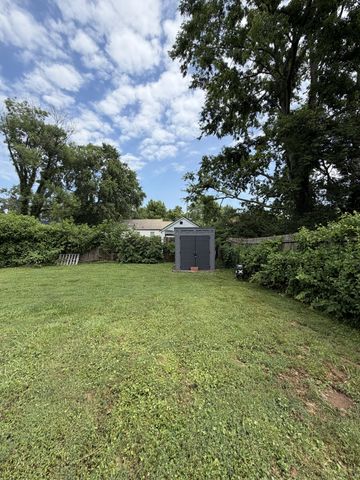 82 Elberta St, Nashville, TN 37210