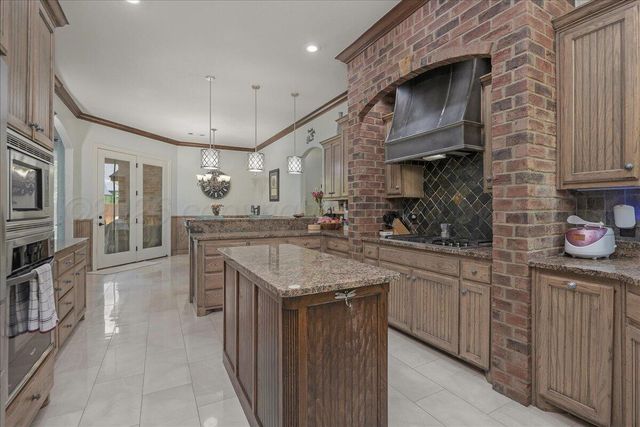 7900 LONDON Court, Amarillo, TX 79119
