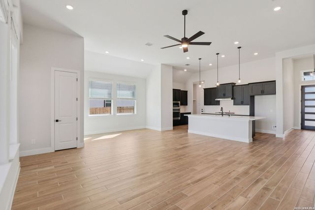 534 Canyon Live Oak, Seguin, TX 78155