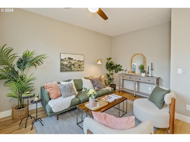 9156 N PIER PARK Pl, Portland, OR 97203