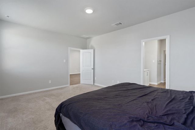 162 Solitude DR, San Marcos, TX 78666