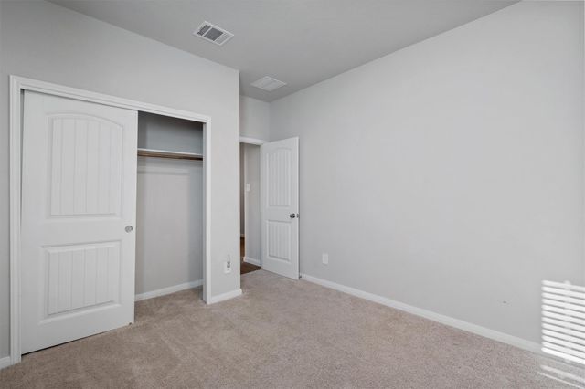 162 Solitude DR, San Marcos, TX 78666