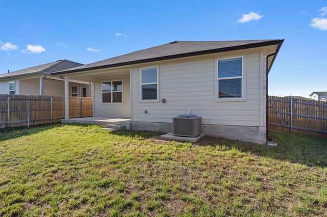 162 Solitude DR, San Marcos, TX 78666