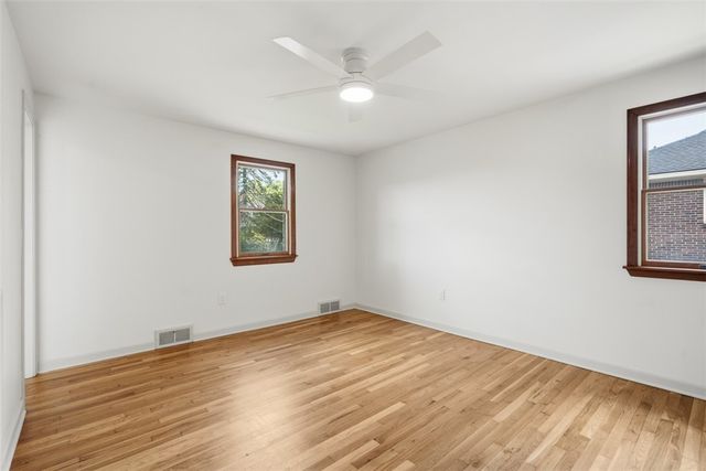 9732 Bellcrest Rd, Mccandless, PA 15237