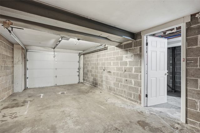9732 Bellcrest Rd, Mccandless, PA 15237
