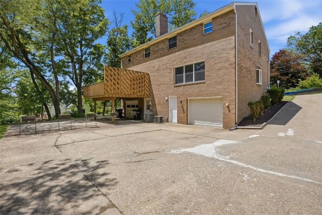 9732 Bellcrest Rd, Mccandless, PA 15237